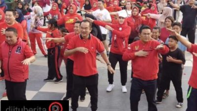 Rangka HUT-PDIP 50 Tahun, Ribuan Manusia Padati Pantai Laut Nek Aji Toboali Ikuti Jalan Sehat
