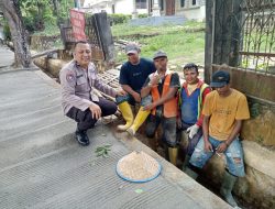Tim Binmas Sosialisasi Program kepada Masyarakat dalam Operasi Mantap Brata Menumbing 2023-2024