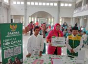 Wabup Debby Membayar Zakat dan Ajak ASN Serta Pengusaha Berzakat di Baznas
