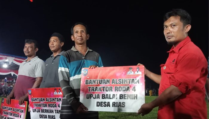 DPPP Basel Bagikan Alsintan dan Benih Tanaman Pangan Bersumber DAK 2024 di Aik Bakung Desa Rias