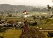 Lucunya Negeri Ini, Alkisah Tentang Desa Maju Mundur