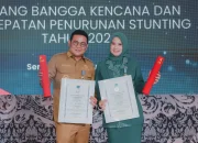 Bupati Riza dan Ketua TP-PKK Berhasil Meraih penghargaan Manggala Karya Kencana 2024