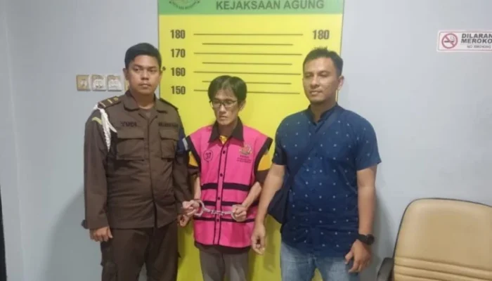 Kejaksaan Agung Periksa Tiga Saksi dalam Kasus Impor Gula PT SMIP