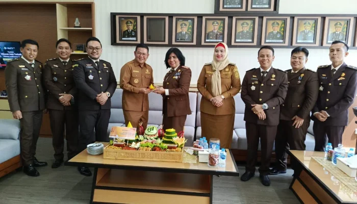 Riza-Debby Apresiasi Kejari Basel di Hari Bhakti Adyaksa ke-64, Perkuat Pembangunan Daerah dr