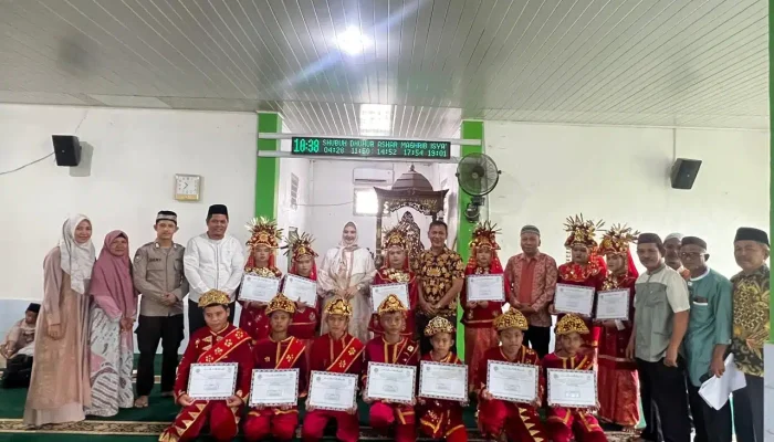 Wabup Debby Apresiasi Khataman Qur’an dan Perayaan Maulid di Desa Tepus