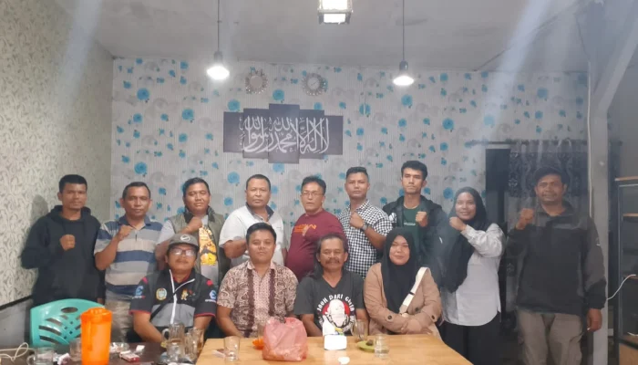 Jurnalis Dairi Terima KTA PJS, Perkuat Solidaritas