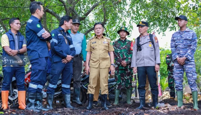PT Timah Tbk Tanam Mangrove dan Beri Bantuan Sosial di Meranti
