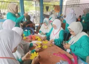Peduli Lansia, PT Timah Bantu Seragam Sekolah Lansia Berdaya Belo Laut
