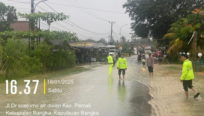 Polres Bangka dan Polsek Pemali Bersama Kecamatan Pemali Antisipasi Banji