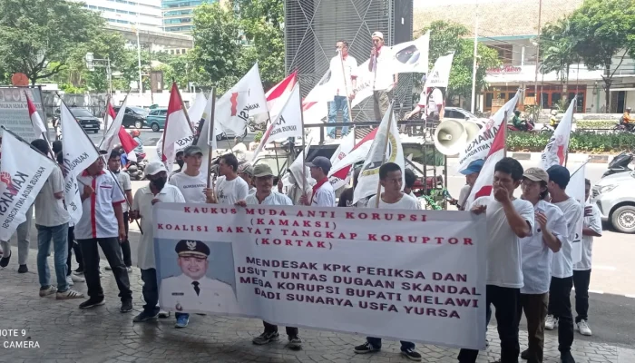 KAMAKSI-KORTAK Geruduk Kejagung, Desak Usut Mega Korupsi Bupati Melawi
