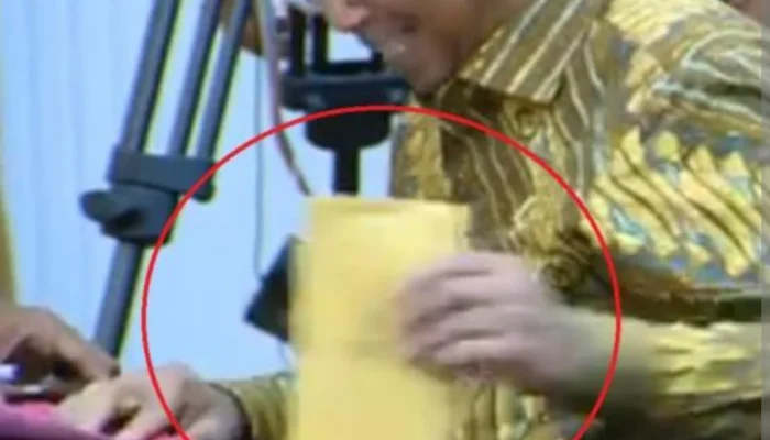 KAMAKSI Pertanyakan Kejujuran Herman Khaeron, Mungkinkah SPPD Diserahkan Saat Rapat Dengan Dirut Pertamina?
