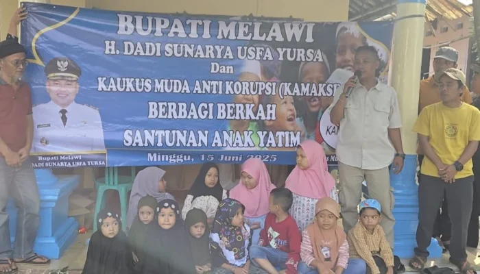 Berbagi Berkah, KAMAKSI dan Bupati Melawi Santuni Anak Yatim