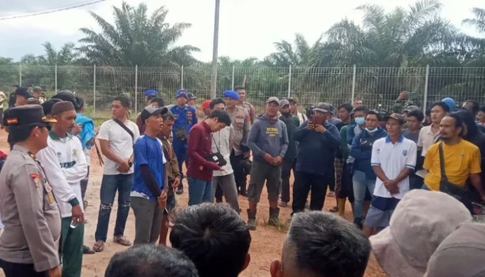Konflik Agraria Memanas, Kades Tanjung Labu Dampingi Warga Hadapi PT SNS