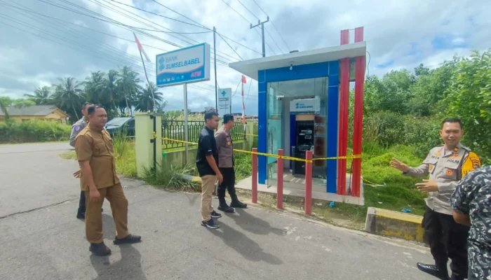 Sat Reskrim Polres Bangka Identifikasi TKP Pembobolan ATM Bank Sumsel Babel