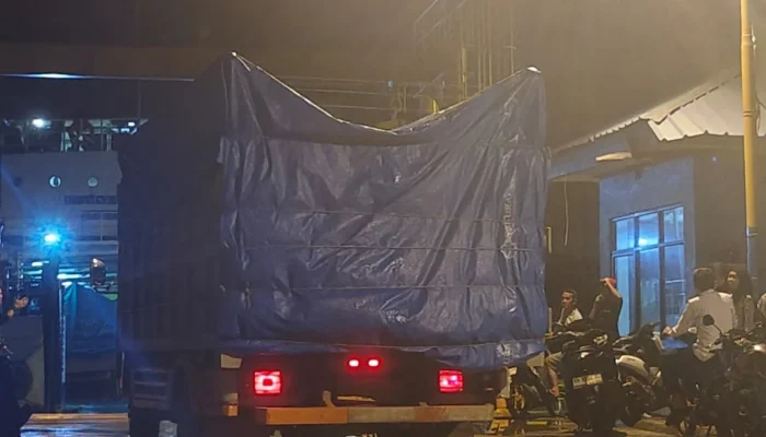 Ketika Pelabuhan Resmi Berubah Jadi Zona Abu-Abu: Dugaan Penyelundupan Timah Marak Tanjung RU Menuju Sadai