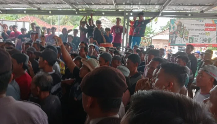 Warga Pergam Geruduk Kantor Desa, Tuntut Usut Dugaan Mafia Tanah di Sungai Kemis
