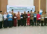 BAZNAS Bangka Salurkan Zakat Program Bangka Cerdas untuk 300 Siswa Kurang Mampu