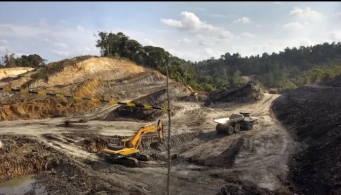 Izin Tambang Dipusatkan, Otonomi Daerah Terkorbankan