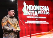 Bupati Bogor Rudy Susmanto Raih Penghargaan Outstanding Regional Leader di Indonesia Kita Awards 2025