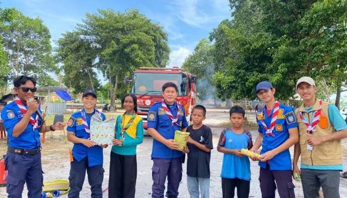 SDN 2 Tukak Sadai Gelar Perkemahan Ombak Pesisir Bahari, Damkar Hadir Beri Edukasi Keselamatan