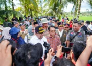 Kepala Staf Kepresidenan Tinjau Kerusakan Infrastruktur di Padang Pariaman, Pastikan Penanganan Terpadu Pascabencana