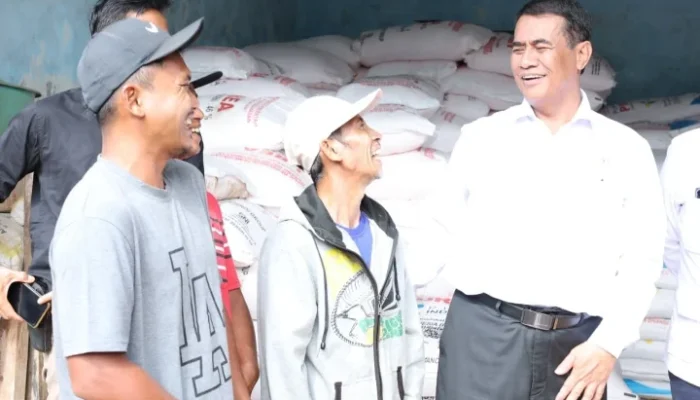 2.039 Kios Pupuk Subsidi Dicabut Izin, Kementan Tegas Lindungi Petani dari Kerugian Rp600 Miliar