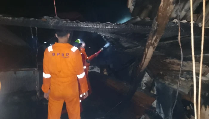 Breaking News: Kebakaran Toko Daging di Pasar Lama Toboali