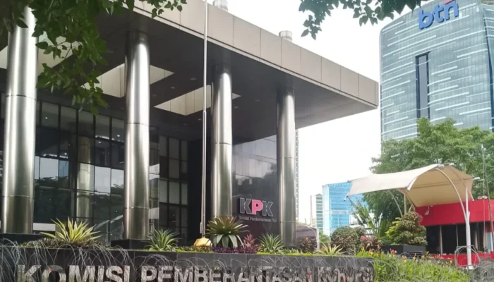 KPK OTT Bupati Lampung Tengah, Lima Orang Diamankan
