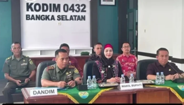 Wakil Bupati Bangka Selatan Debby Vita Dewi Hadiri Zoom Meeting Rapurna TMMD ke-46 TA 2025 di Makodim 0432