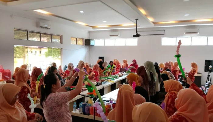 DWP Bangka Selatan Dorong Kreativitas Perempuan Lewat Pelatihan Kerajinan Tangan