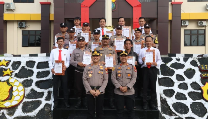 Peringati Hari Kesadaran Nasional, Kapolres Bangka Beri Penghargaan Personel Berprestasi