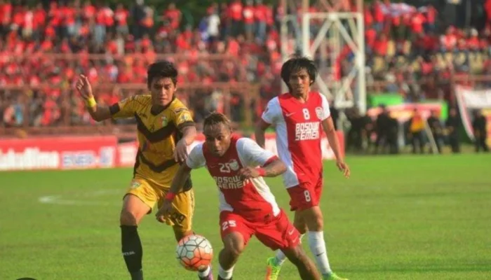Talenta Sepak Bola Papua Tengah Terbengkalai, Pembinaan Usia Dini dan Rangkap Jabatan PSSI Disorot