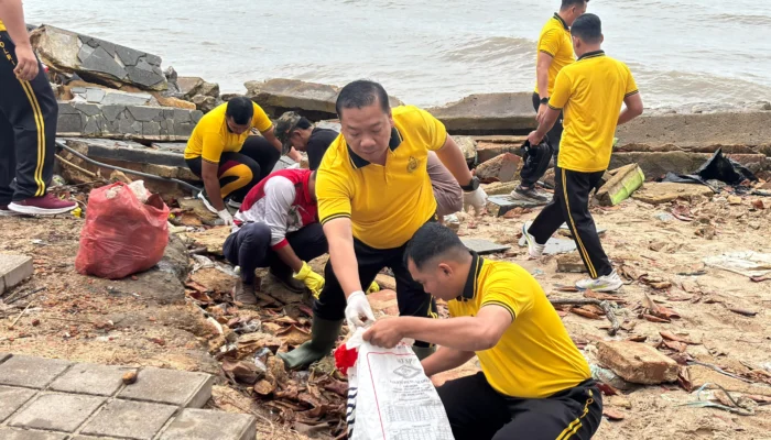 Kapolres Bangka Selatan Ajak Masyarakat Cintai Alam Lewat Aksi Bersih Nasional