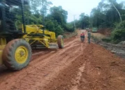 TMMD Ke-127 Kodim 0432/Bangka Selatan Kebut Jalan Akses Persawahan Desa Penutuk