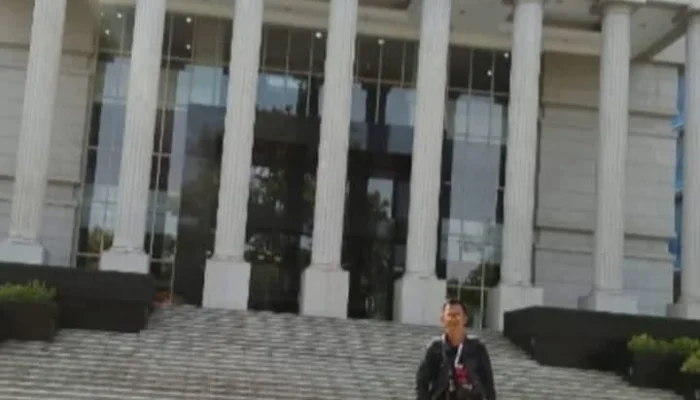 Mahkamah Konstitusi Benteng Terakhir: Sah atau Tidak Anggaran MBG di Mata Hukum?