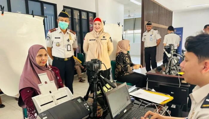 Dekatkan Pelayanan, Wabup Debby: Pemkab Basel Hadirkan Layanan Publik Secara Rutin