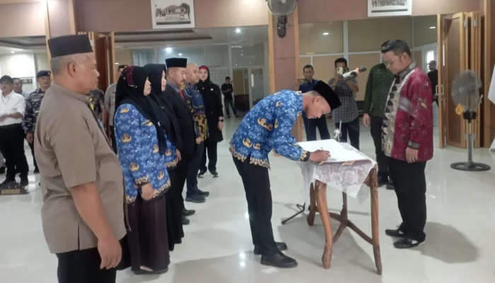 Pelantikan ASN, Bupati Riza Diminta Loyal dan Profesional Layani Masyarakat