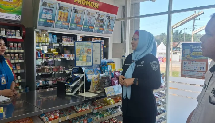 Wabup Debby Sidak Ritel, Pastikan Larangan Plastik Sekali Pakai Mulai Dipatuhi