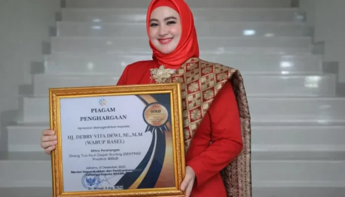 Kinerja Moncer, Wakil Bupati Basel Debby Vita Dewi Bawa Pulang Penghargaan GENTING Award