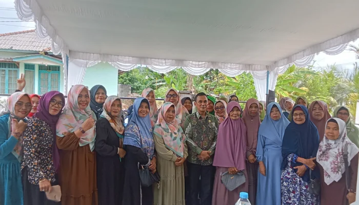 Anggota DPRD G.A Subhan Serap Aspirasi Warga Sungailiat, Lampu Jalan dan PDAM Jadi Sorotan