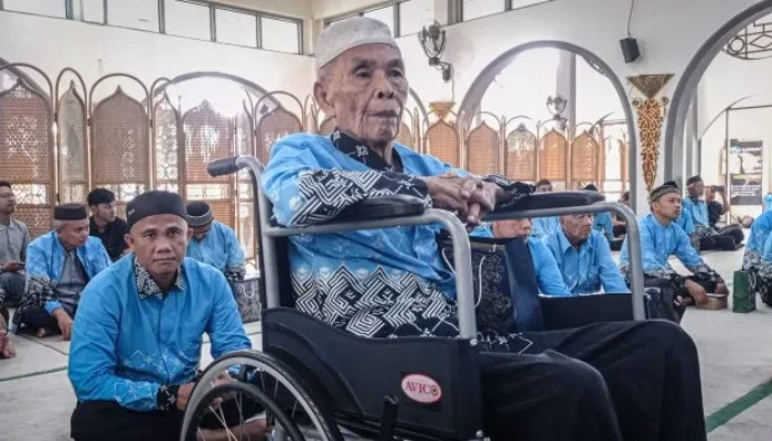 Menuju Tanah Suci, 270 Jemaah Haji Bangka Resmi Diberangkatkan