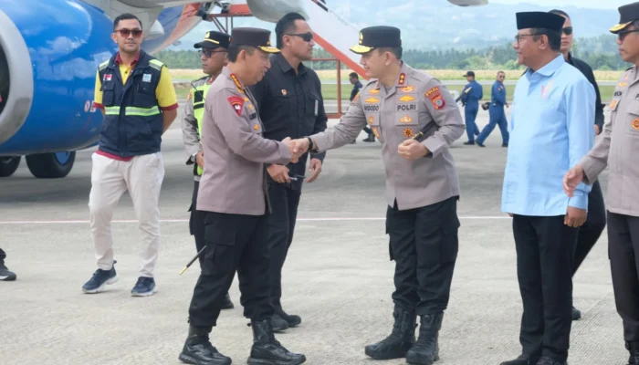 Disambut Kapolda Gorontalo, Kapolri Pastikan Kesiapan Pengamanan PENAS XVII