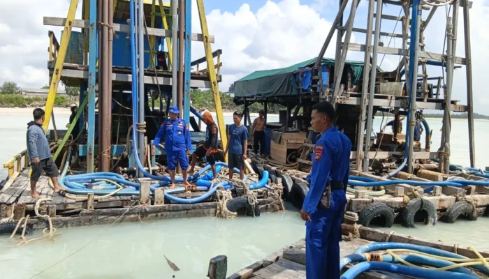 Sat Polairud Bangka Bersama Dit Polairud Babel Tertibkan Tambang Timah di Air Kantung