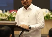Founder Kontra Narasi Sandri Rumanama: Rupiah Hampir Rp18.000 per Dolar AS, Harga BBM Perlu Dinaikkan