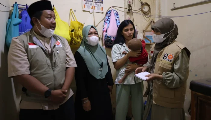 YPDBim Bersama Relawan PKS Bantu Balita Penderita Gizi Buruk dan TBC di Jakarta Barat