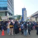 Pengacara Kondang Hotman Paris Digeruduk Massa, Ada Apa?