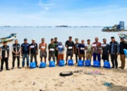 Tim BAHER Kembali Berbagi, 23 Paket Sembako dan Santunan Disalurkan kepada Nelayan Pesisir Sukadamai