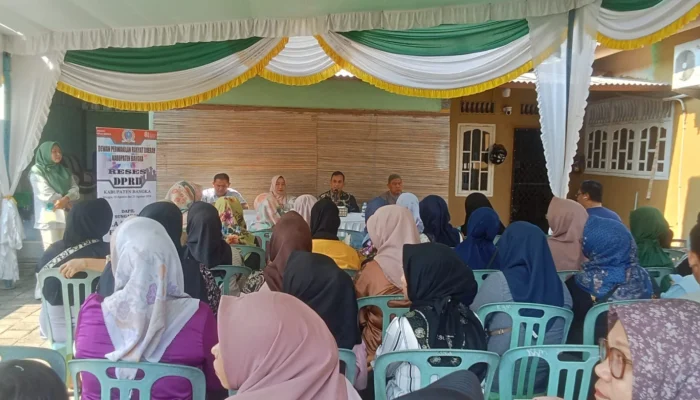 Reses di Sungailiat, Anggota DPRD G.A Ajak Warga Sri Menanti Bijak Bermedsos
