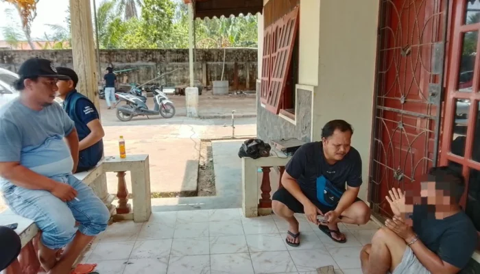 Tiga Pria Ditangkap Tim Opsnal Usai Curi Komponen Excavator di Gudang Parit Padang