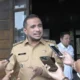 Bupati SBT Tinjau Lokasi Kebakaran di Desa Sesar, Serahkan Bantuan kepada Korban